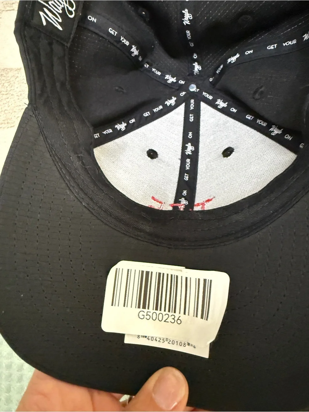 New Waggle Golf hat features 